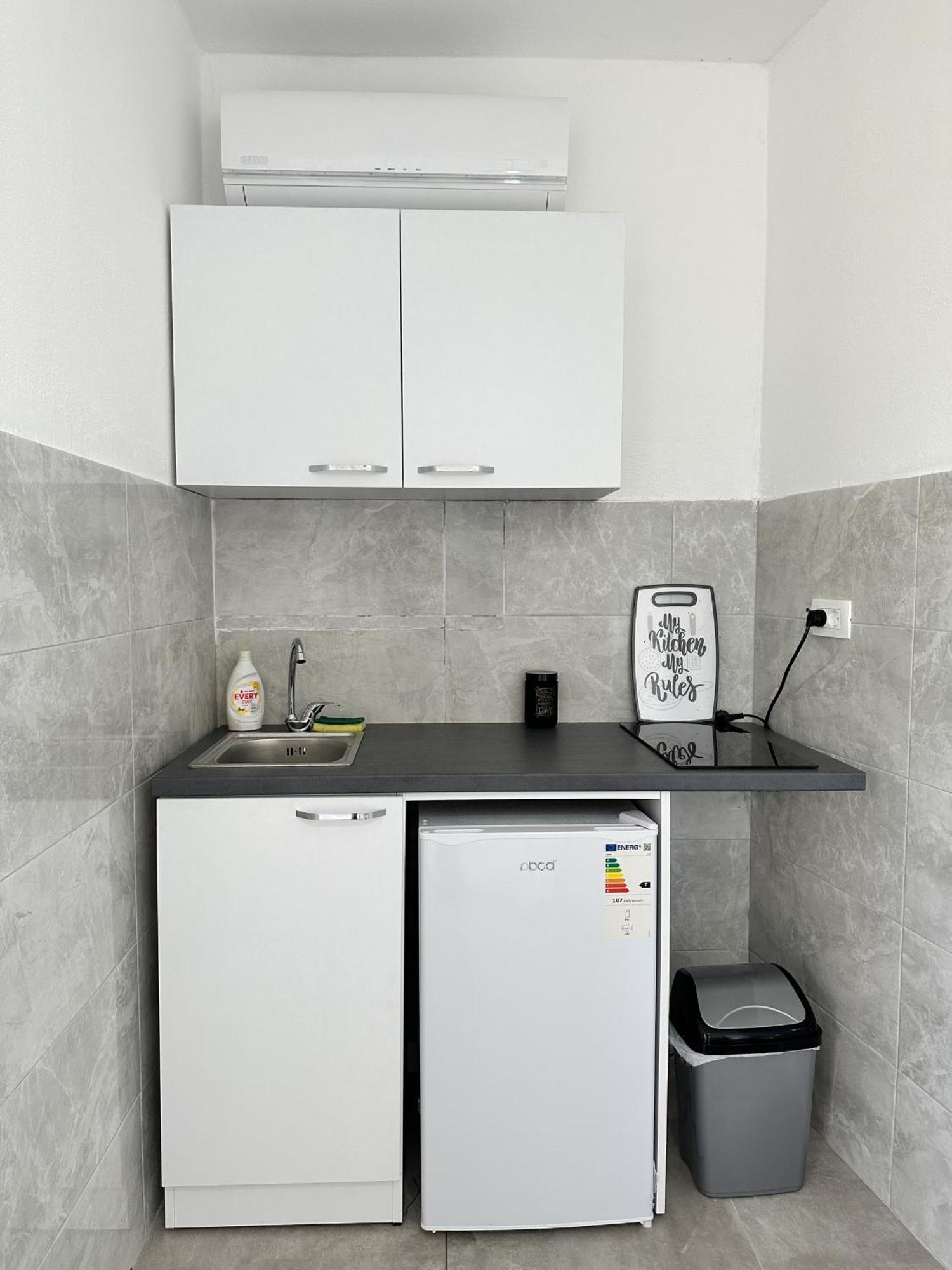 Jasmin Apartmani Бар Экстерьер фото