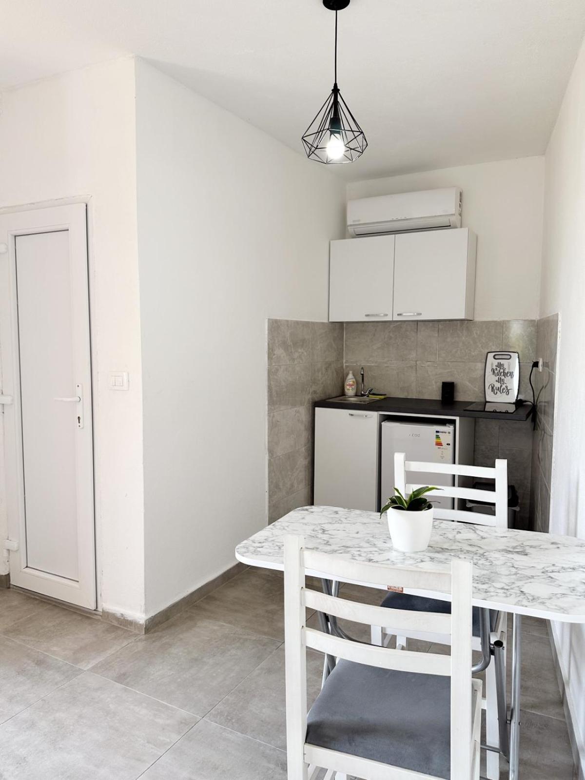 Jasmin Apartmani Бар Номер фото