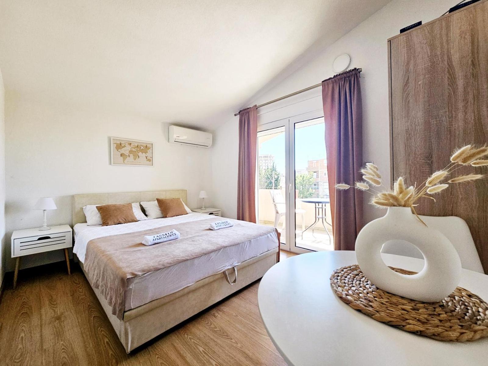 Jasmin Apartmani Бар Экстерьер фото
