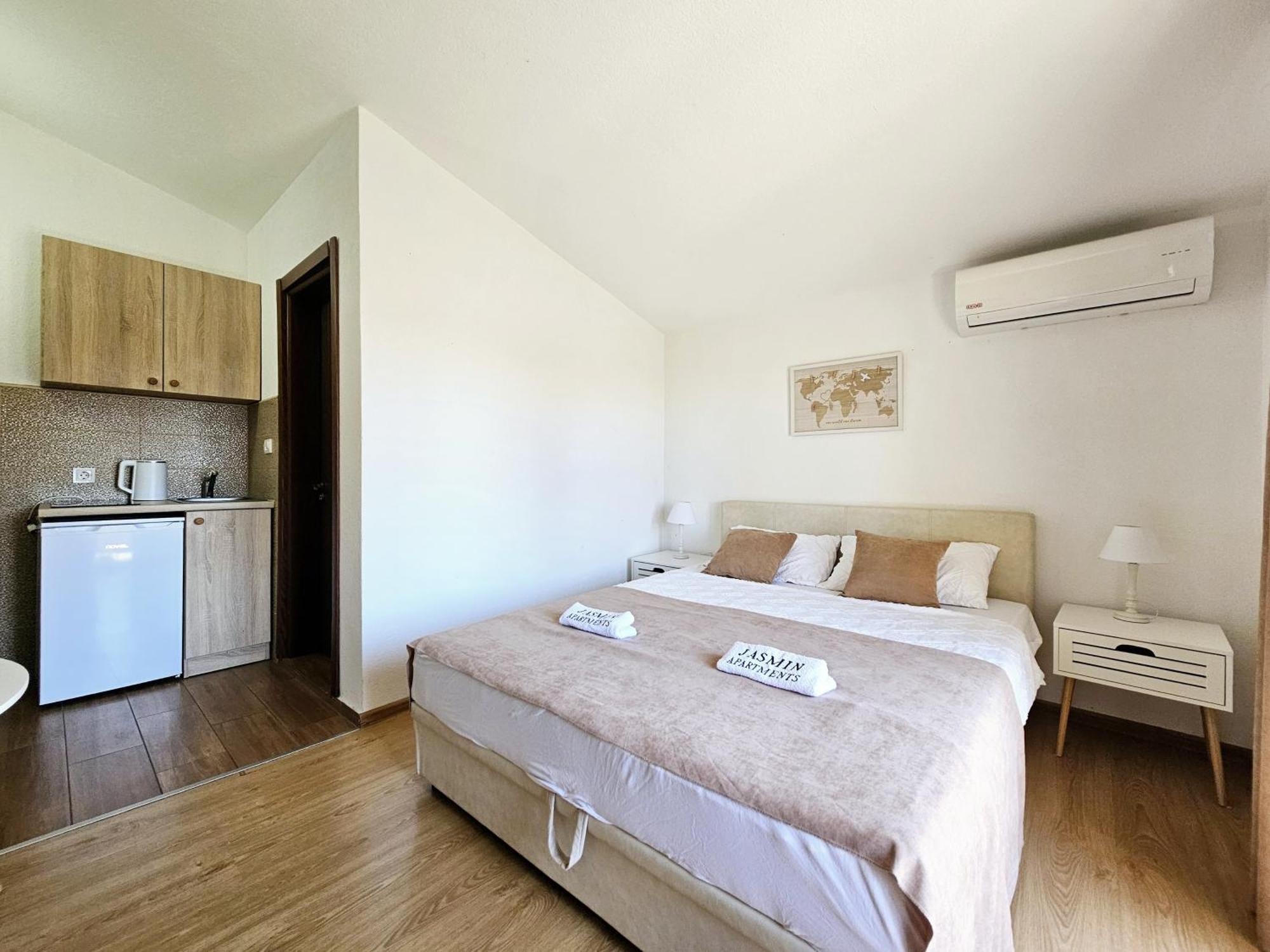 Jasmin Apartmani Бар Экстерьер фото