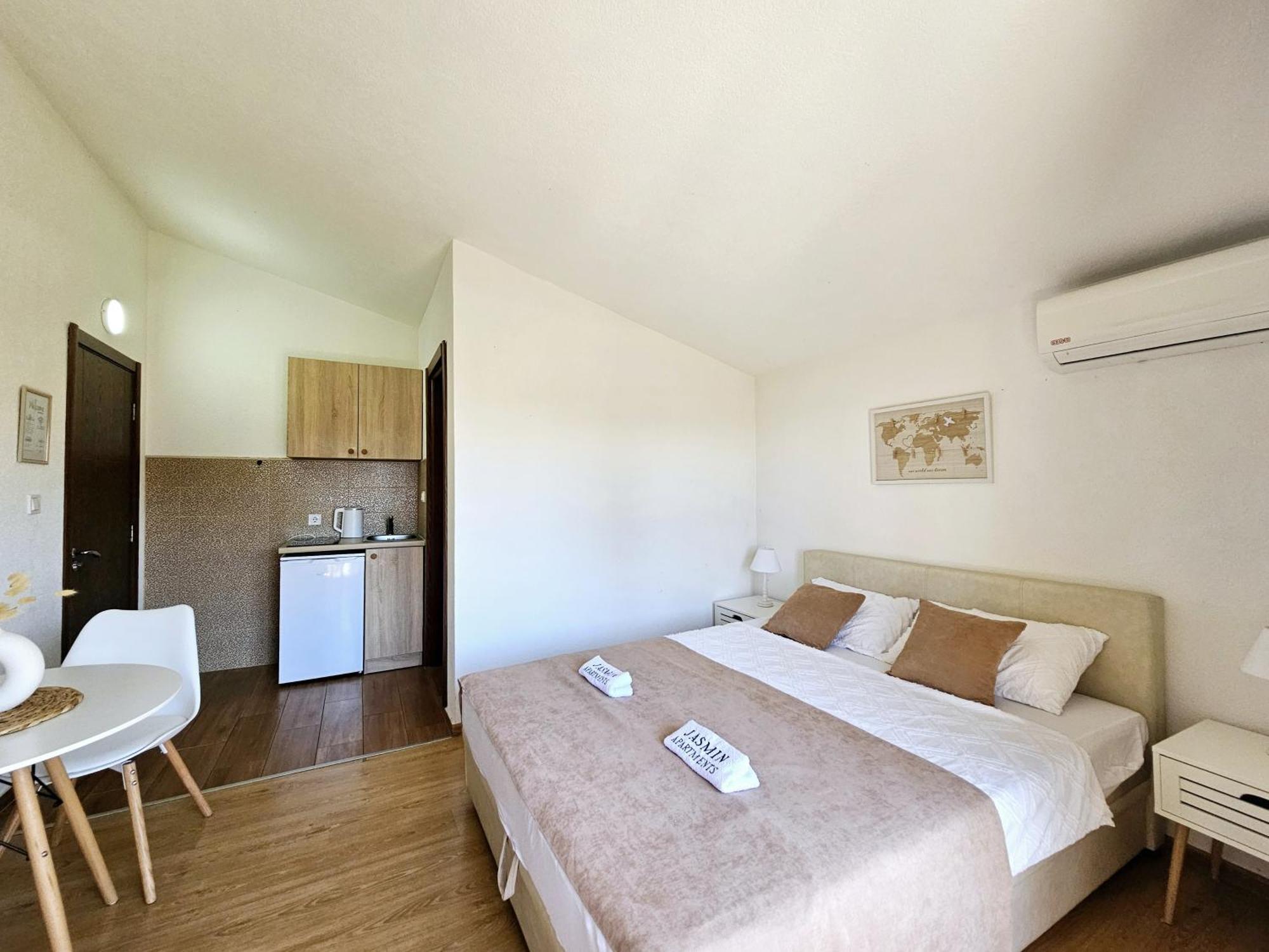 Jasmin Apartmani Бар Экстерьер фото